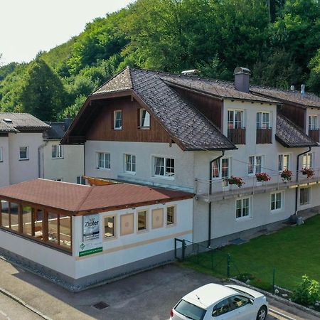 Gasthof-Pension Riedl Vocklamarkt Exterior foto